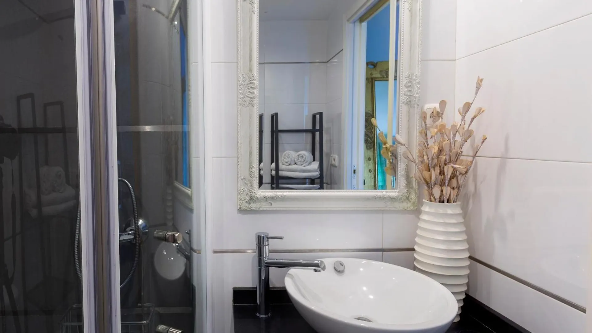 La Marina Suite Malaga 0*,